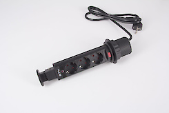 Вбудована розетка вертикальна на 3 вилки