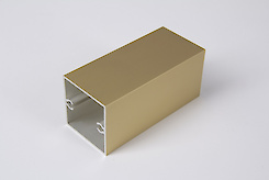 Труба квадратна алюмінієва анодована із припливами 45х45 золото