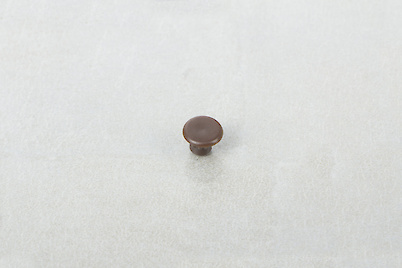 Декоративна заглушка Italiana Ferramenta для маскування отворів d=5 темно-коричнева, 100шт