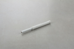 Толкатель Italiana Ferramenta K-Push Tech длиной 37мм врезной с магнитом белый