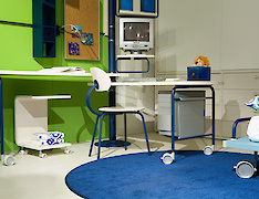 Меблевий ролик OgTM серії Formula 80 Nylon зі стопором білий/чорний