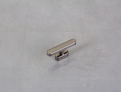 Мебельная ручка-кнопка Giusti РГ 556 WPO786.016.00N6  платиновый