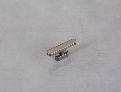 Мебельная ручка-кнопка Giusti РГ 556 WPO786.016.00N6  платиновый