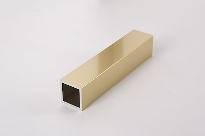 Труба квадратная алюминиевая 20x20x2мм L= 5950 мм золото полированное для мебельных конструкций