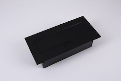 Вбудована розетка GTV горизонтальна на 3 вилки чорна ( вбудований подовжувач )