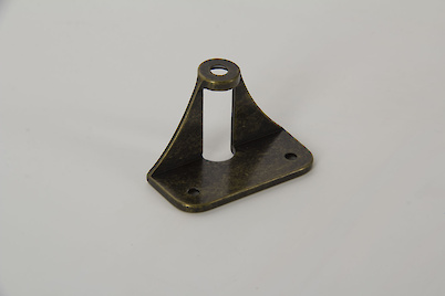 Адаптер АК-16 Falso Stile для крепления мебельной ручки на складные фасады из алюминиевых фасадных профилей, старое золото