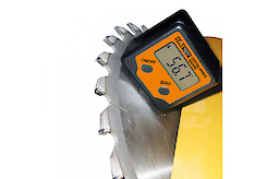 Цифровий показник кутів СМТ