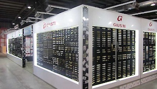 Виставка Київ 2016 : Фотоальбом ПКФ Вибір