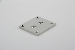 Підп'ятник до труби прямокутної 30x30x1.5 на 2 отвори алюміній
