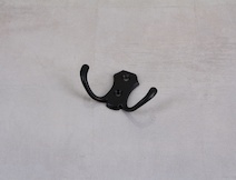 Мебельный крючок GTV К24-B0 двойной, черный матовый