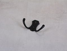 Меблевий гачок GTV K24-B0 подвійний, чорний матовий