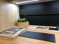 Вбудована розетка GTV горизонтальна  на 2 вилки, 2USB, Soft чорна (вбудований подовжувач)