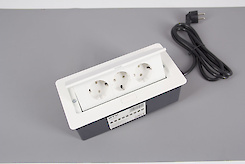 Вбудована розетка горизонтальна на 3 вилки