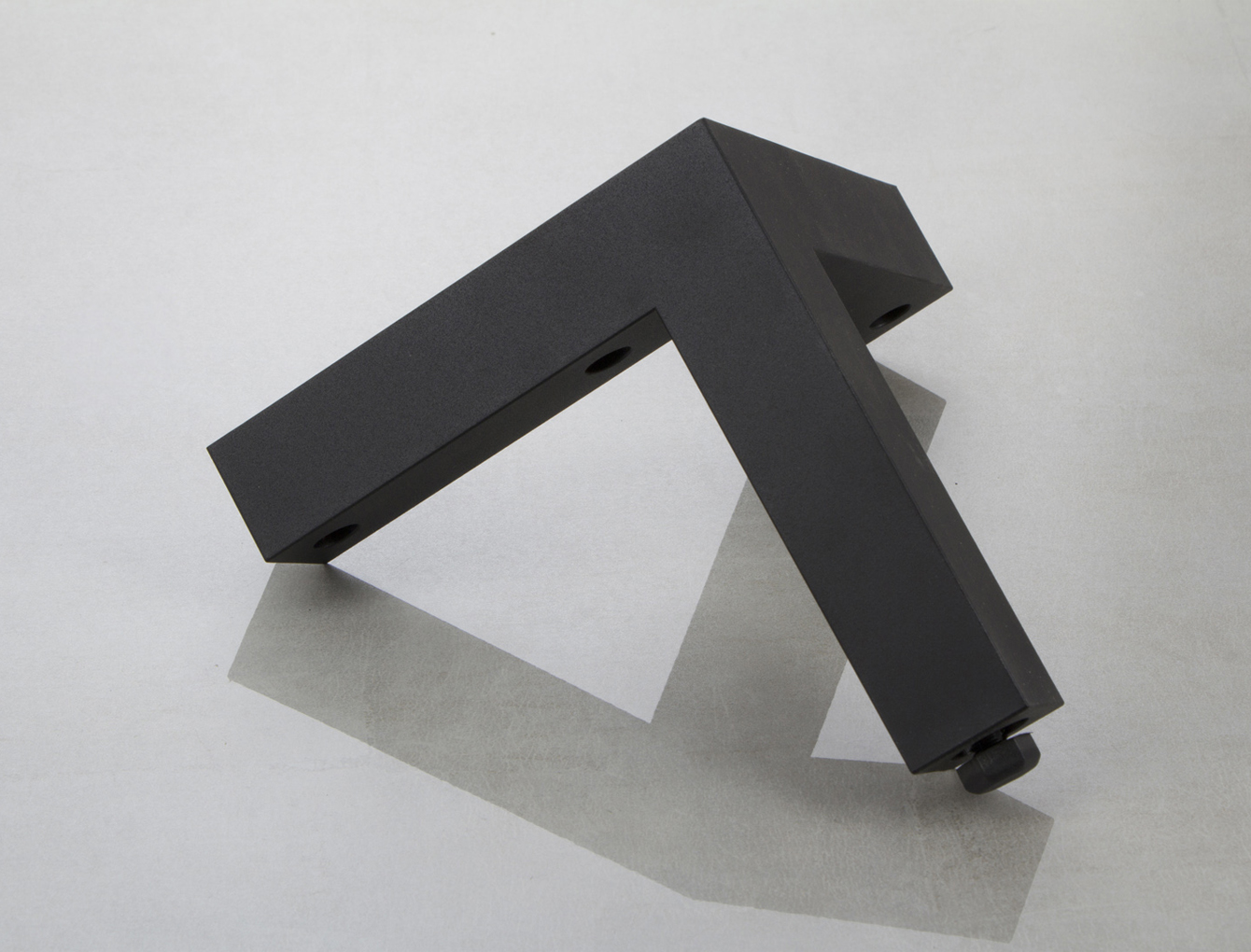 Мебельная ножка Poliplast НП-9 регулируемая пластиковая черная h=120 мм