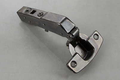 Завіса Hettich Sensys 8639і W45 кутова з дотягувачем, кут відкривання 95 градусів чорна (9091746)