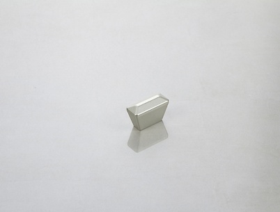 Меблева ручка Giusti РГ 601 WPO843.016.00R3 срібло Ноттінгем