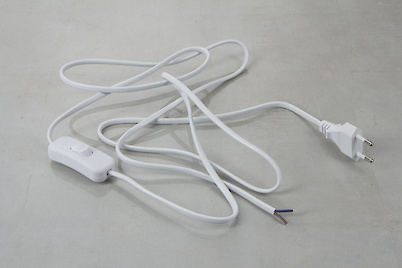 Вимикач GTV кнопковий з вилкою і дротом 2 м білий