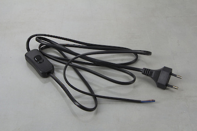 Вимикач GTV кнопковий з вилкою і дротом 2 м чорний