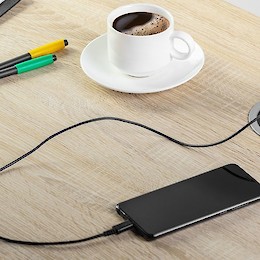 Встраиваемая розетка GTV на 1 вилку, 2 USB