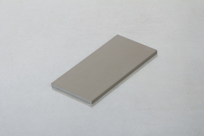 Полоса алюминиевая анодированная 50x4мм L=5950 мм, инокс (коньяк)