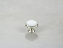 Меблева ручка-кнопка Giusti РГ 633 P77.00.00.R3G срібло Ноттінгем з керамікою