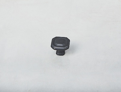 Мебельная ручка-кнопка Giusti РГ 642 WPO775.000.00C7 олово винтажное