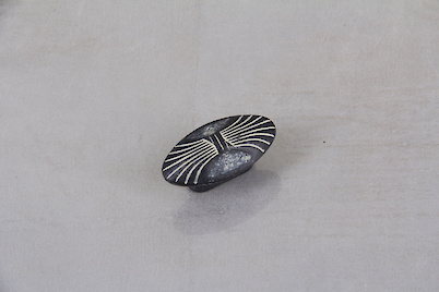 Меблева ручка Giusti РГ 55 WPO503.000.00C2 чорна бронза/молочна патина