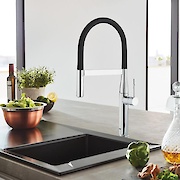 Змішувач Grohe Essence одноважільний хром