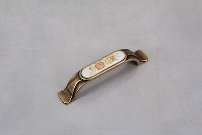 Меблева ручка Giusti РГ 6 M22.01.115.D1G старе золото