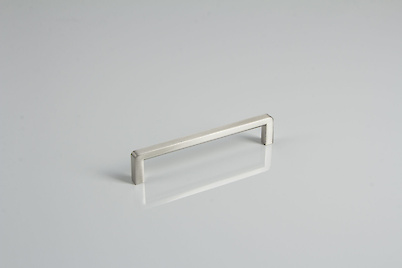 Мебельная ручка GTV BAGIO шлифованная сталь (UZ-BAGIO-128-06)