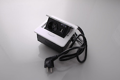 Встраиваемая розетка GTV AVARO горизонтальная 1 вилка, USB А, белая (встраиваемый удлинитель)