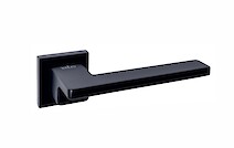 Дверна ручка Yalis CUBIC чорна BJ79-247-BLK