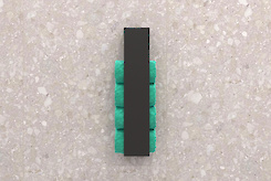 Тримач для рушників вертикальний В-14 500мм, чорний