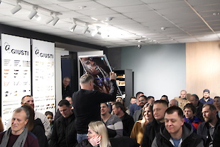 25 років нашої компанії! : Фотоальбом ПКФ Вибір