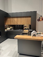 Виставка iSaloni 2024 : Фотоальбом ПКФ Вибір