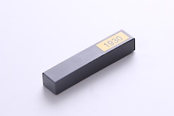 Меблевий віск твердий Heinrich König Ко 141 довжина 8 см, колір 1930, U162 Графітовий