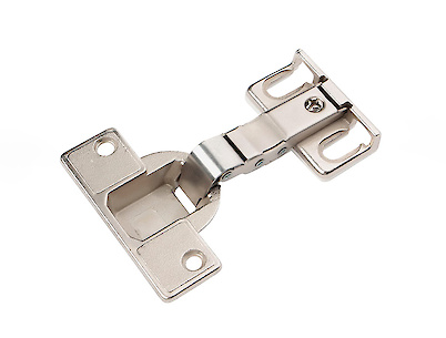 Специальная петля ET 582 для фасадов встроенных холодильников, угол открывания 95°, никелированная