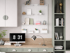 Вертикальна металева настінна панель-органайзер Пегборд 600