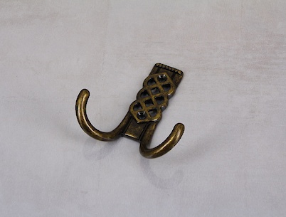 Меблевий гачок Falso Stile KK-1 подвійний - старе золото