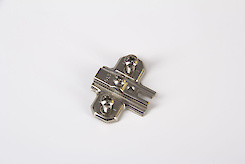 Монтажна планка хрестоподібна h=1,5 для меблевої завіси Slide-on Hettich з попередньо встановленими єврогвинтами