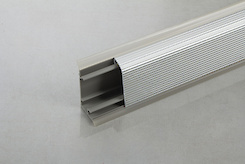 Отбортовка алюмінієва Scilm рифлена H=45 мм L=4000мм