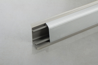 Отбортовка алюмінієва Scilm рифлена H=45 мм L=4000мм