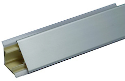 Отбортовка алюмінієва трикутна Scilm H=30мм L=4000мм