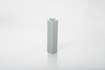 Зовнішній кут 90° Scilm для алюмінієвого цоколя H=100 алюміній