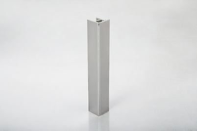 Куточок зовнішній 90° Scilm до пластикового цоколю H=150 під алюміній