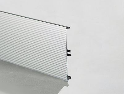 Цоколь кухонний алюмінієвий Scilm h=150мм L=4100мм крупноріфленний