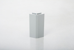 Уголок 135° Scilm  для алюминиевого цоколя H=100 алюминий