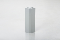 Уголок 135° Scilm  для алюминиевого цоколя H=150 алюминий