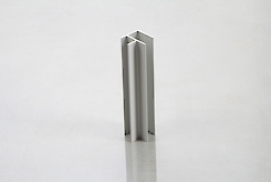 Куточок універсальний U90 для алюмінієвого цоколя H=100мм, алюміній