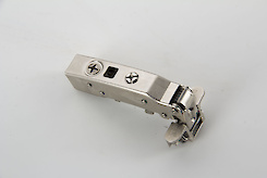 Петля мебельная Hettich накладная Sensys 8638і со встроенным демпфером с углом открывания 95º